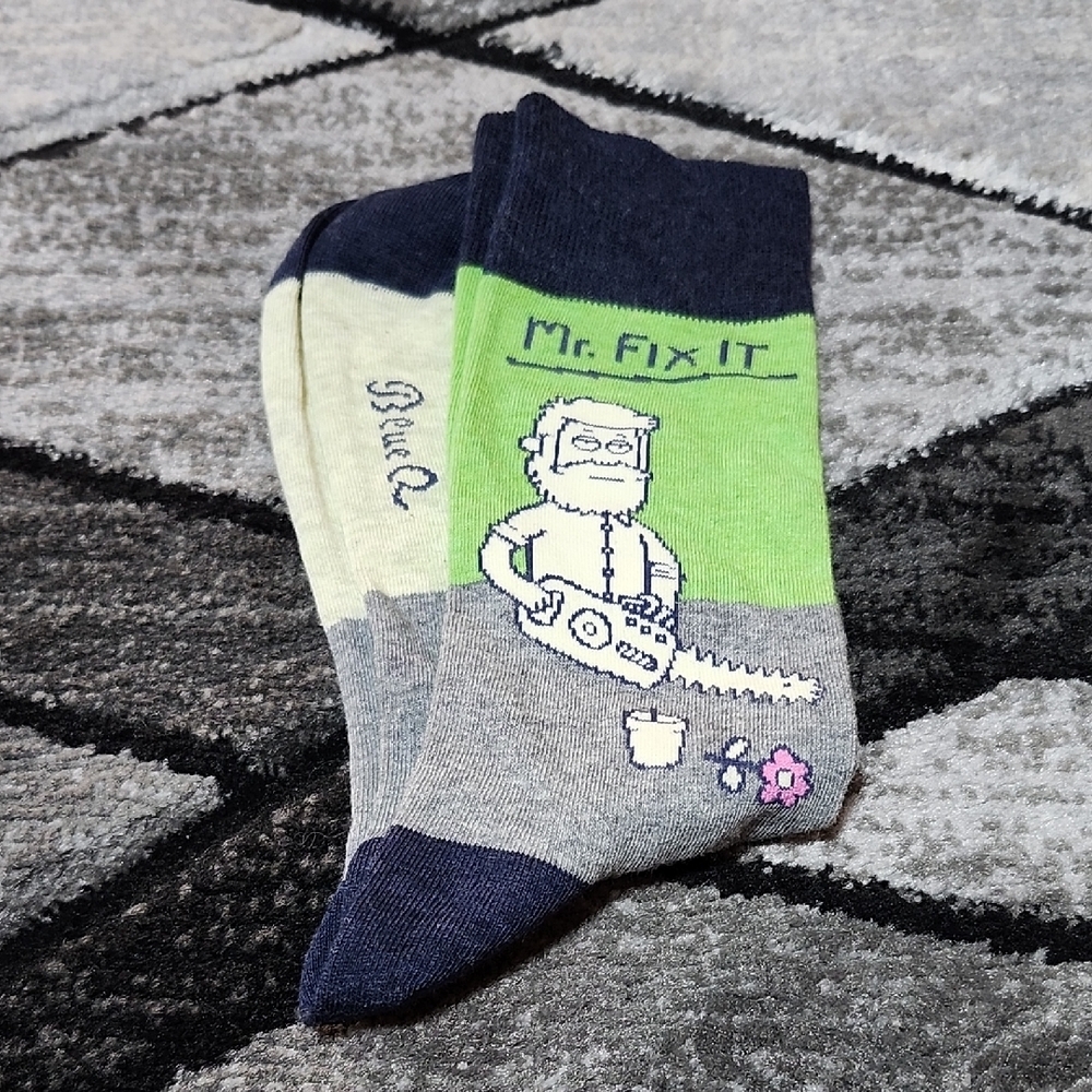 NWOT "MR. FIX IT" MENS NOVELTY CREW COLOR-BLOCK SOCKS BY BLUE Q